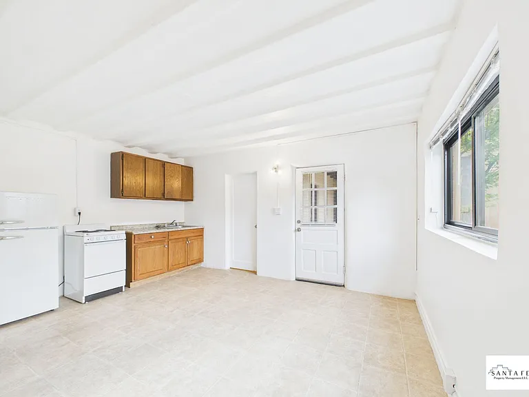 510 Sunset St — Photo 12
