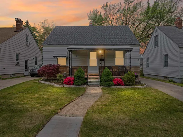 21319 Beechwood St, Eastpointe, MI 48021