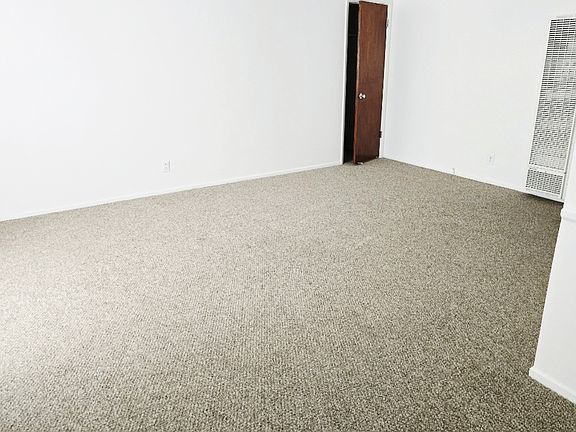 Living room with the walk in closet