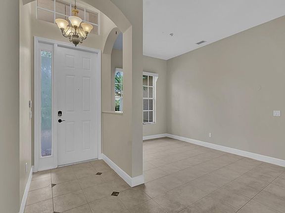 4th image of 2435 SW Little Eagle Lane