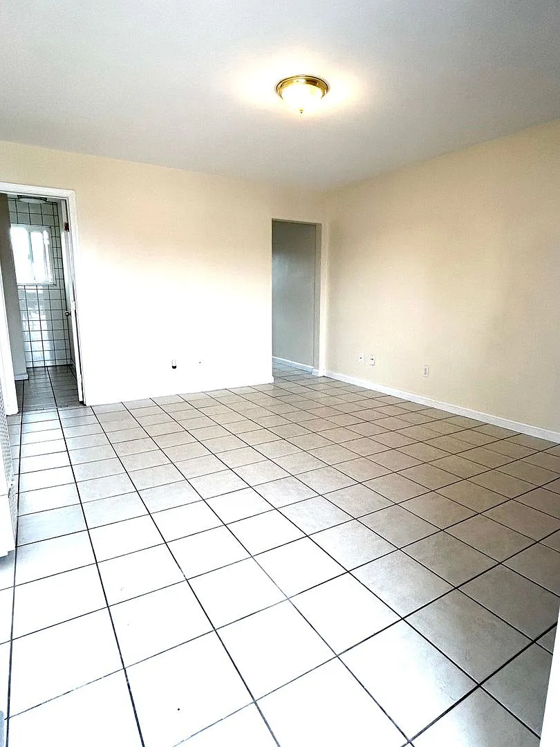 Felton Apartments — Photo 2