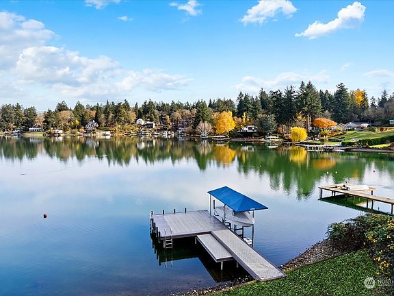 4th image of 11107 Lake Steilacoom Drive SW