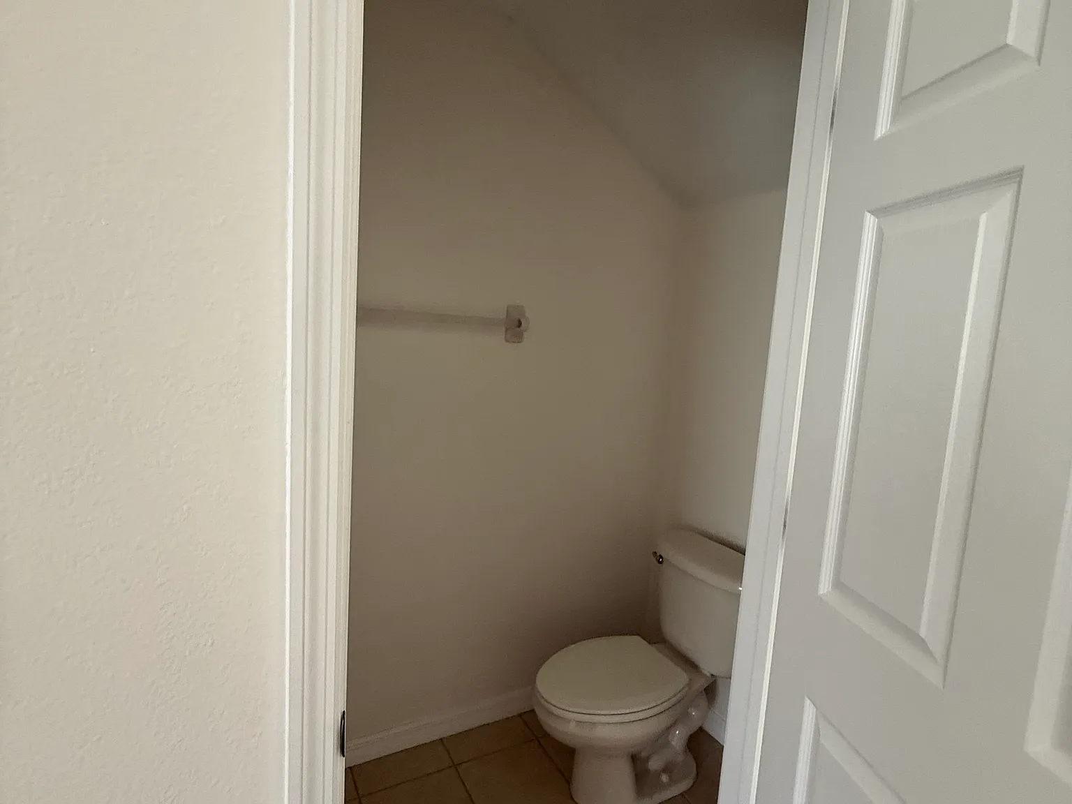 2 bed, 1344 sqft, $1,900 — Photo 3