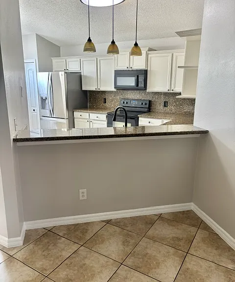 3329 Cypress Point Cir — Photo 5