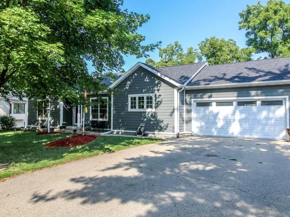 723 Pinecrest Drive, Jefferson, WI 53549