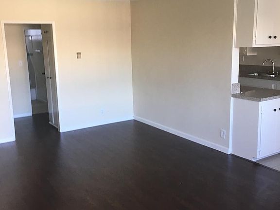 3rd image of 4521 Colfax Ave APT 201