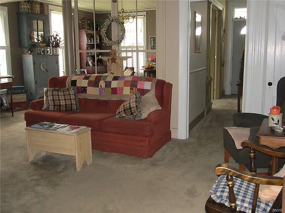 5th image of 105 James St