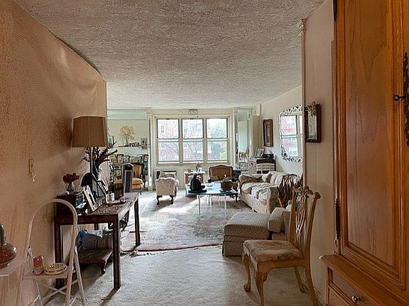 5th image of 23-45 Bell Blvd APT 2G