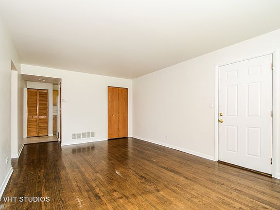 3rd image of 1140 W North Shore Ave APT 1W