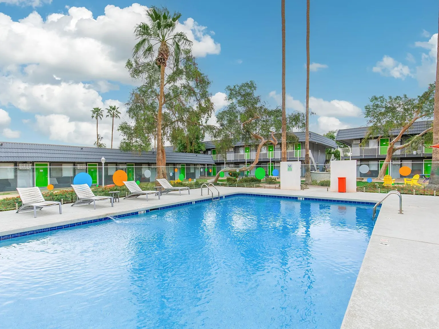 Studio 710 Apartments — Photo 4