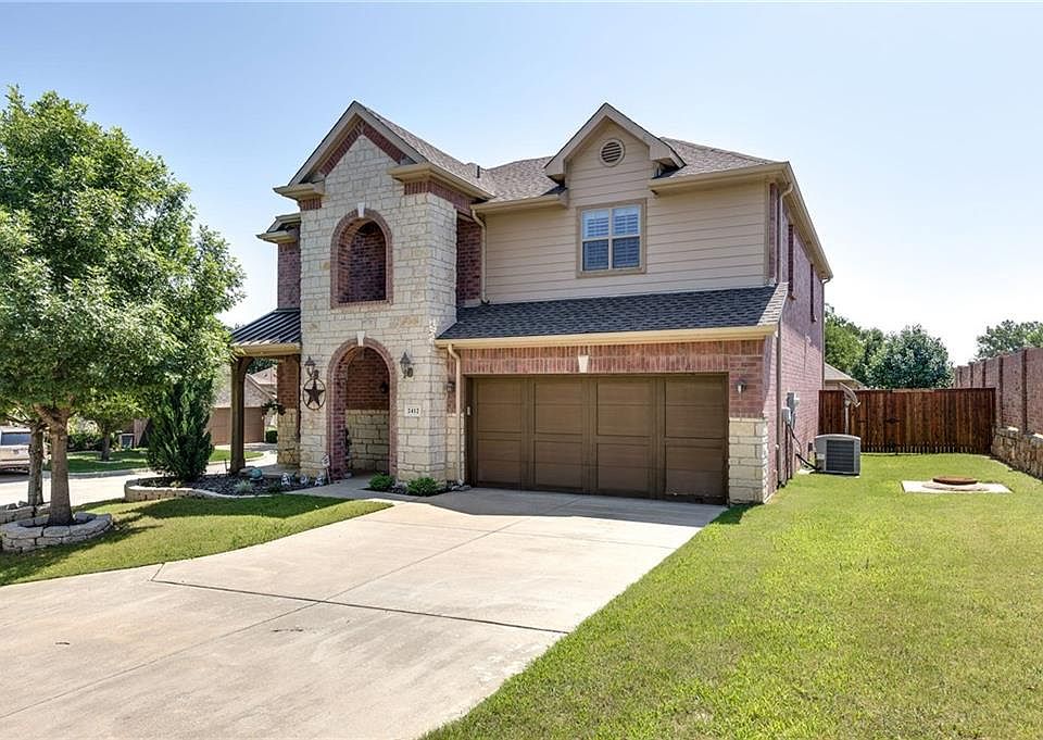 1st image of 2412 Creek Villas Dr