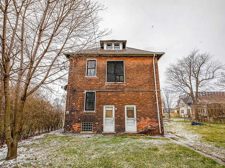 1436 Baldwin St — Photo 14