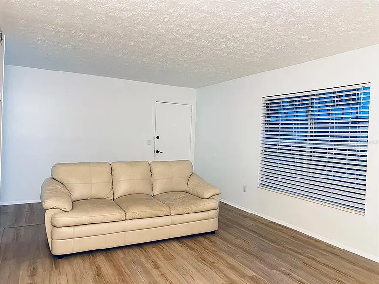 5467 Hansel Ave #H-15 — Photo 10