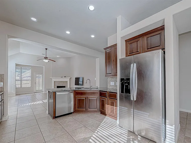 25926 Brad Hurst Ct — Photo 11