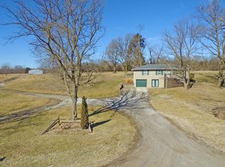 8411 N Boatman Hill Rd, Columbia, MO 65202