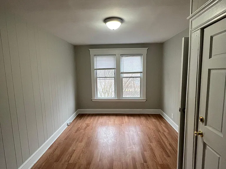 21 Sheffield Ave #3 — Photo 7