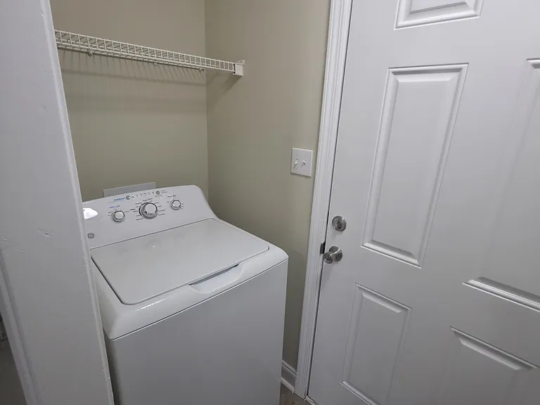 155 Westchester Cir #1 — Photo 14