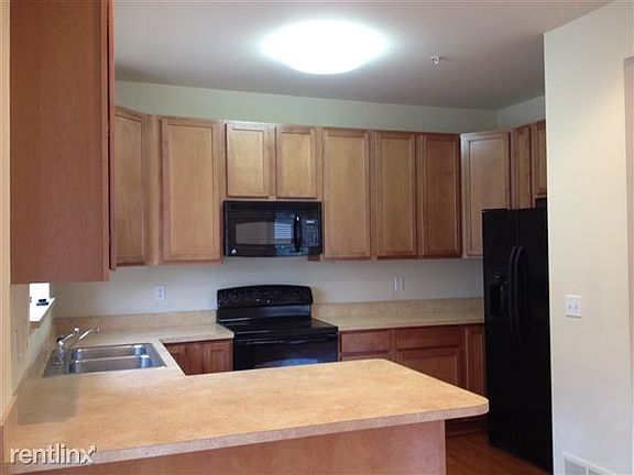 2nd image of 22069 Parkview Dr