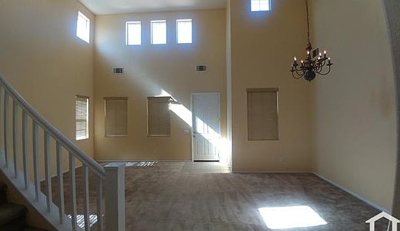 3rd image of 2246 Cypress St