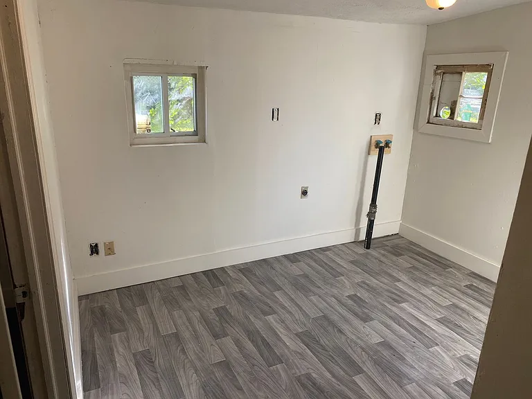 1192 Harpster Ave — Photo 6