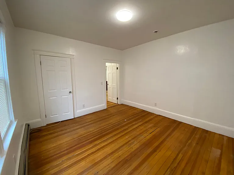 61 Pembroke Ave #1 — Photo 6