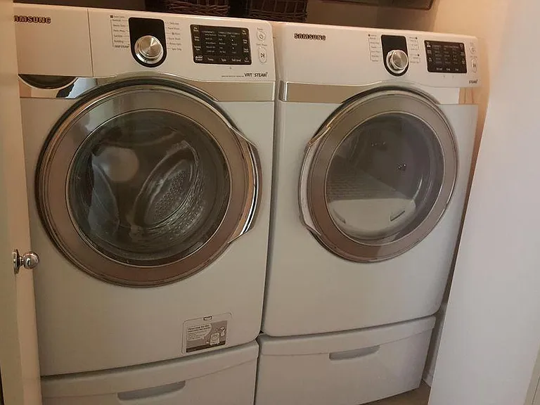 Washer & Dryer