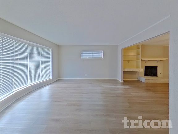 3rd image of 1706 Crooks Ct