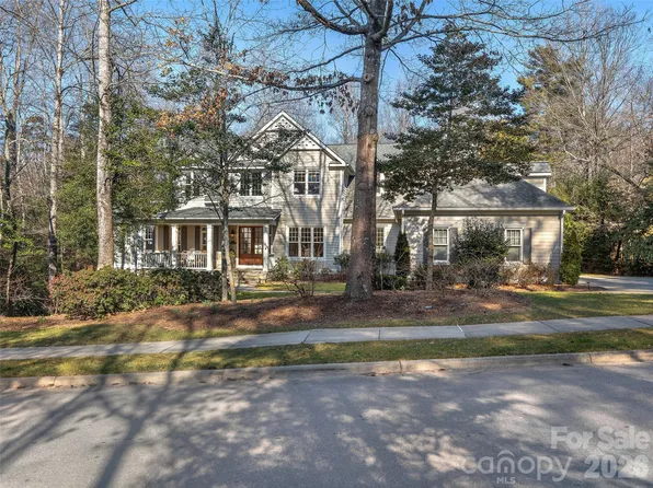 1639 Olmsted Dr, Asheville, NC 28803