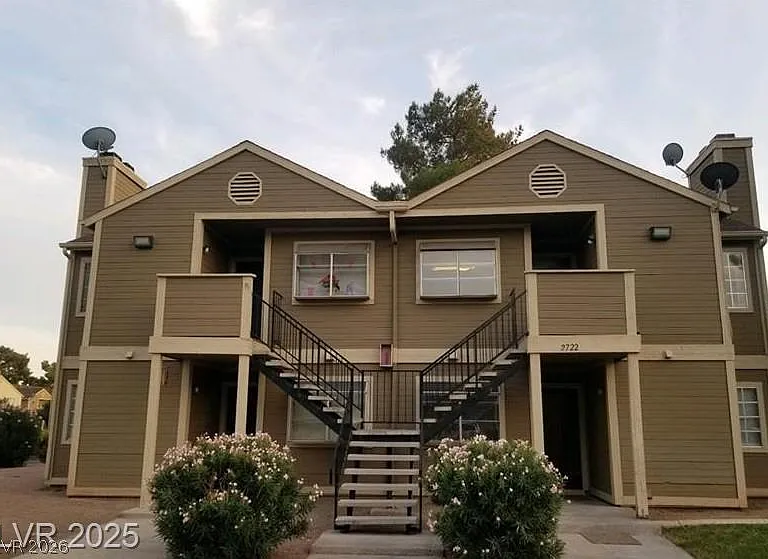 2722 Alicialynn Way #B — Photo 1