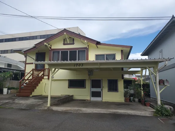 1703 Yamada Ln, Honolulu, HI 96817