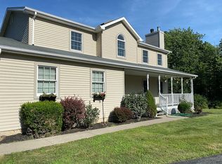 1 Hillview Ter, Chester, NY 10918