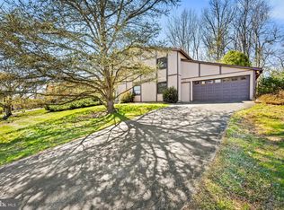 12204 Velvet Hill Dr, Owings Mills, MD 21117