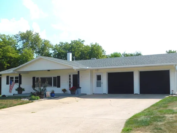 2114 Crestview Dr, Denison, IA 51442