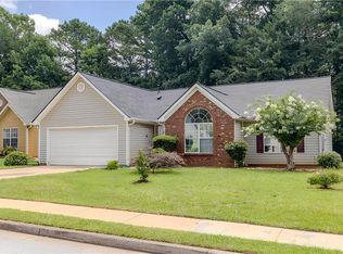 334 Shadetree Ln, Lawrenceville, GA 30044