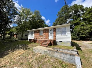 1010 Augusta Dr, Fayetteville, NC 28305