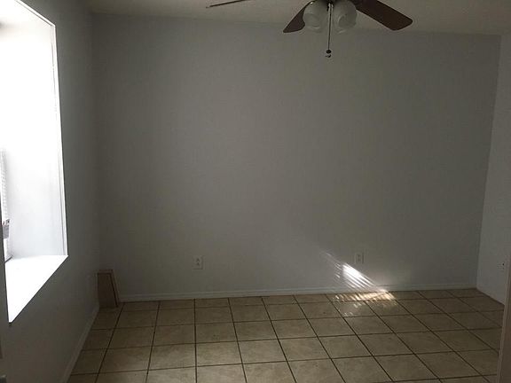 4th image of 116 Riverbend Dr APT 4