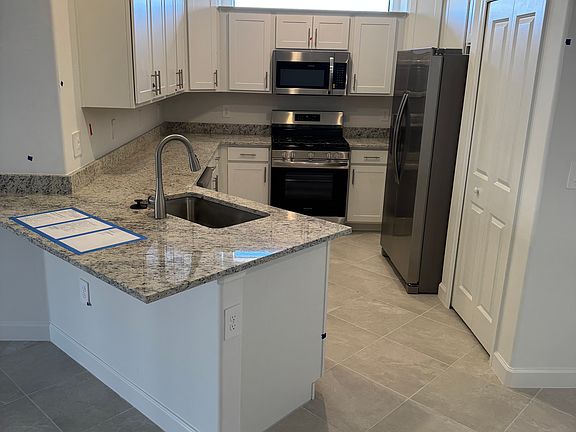 Kitchen & Pantry.