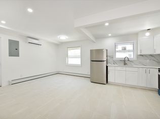 6437 217th St #2F, Oakland Gardens, NY 11364