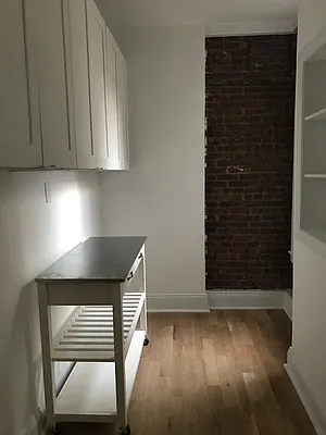 Rented by New Holland Residences | media 69