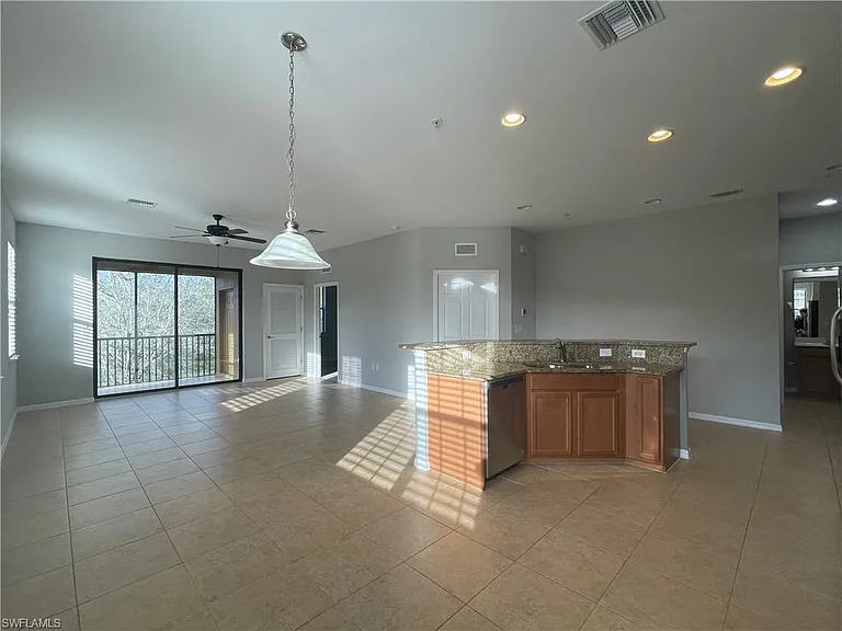 3702 Pino Vista Way #3 — Photo 4