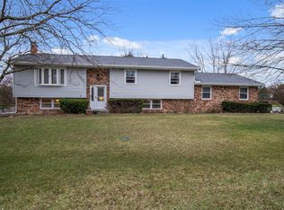 9398 Apollo Rd, Bloomington, IL 61705