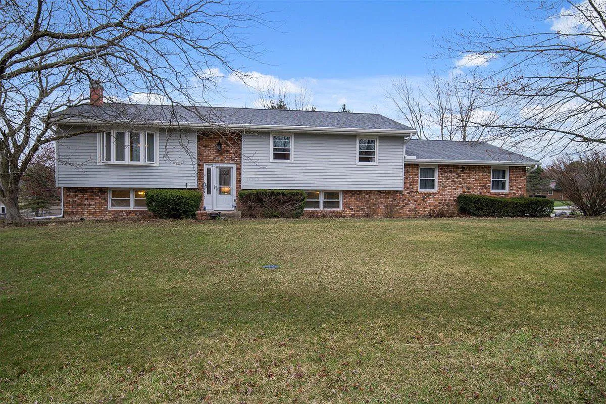 9398 Apollo Rd photo 1