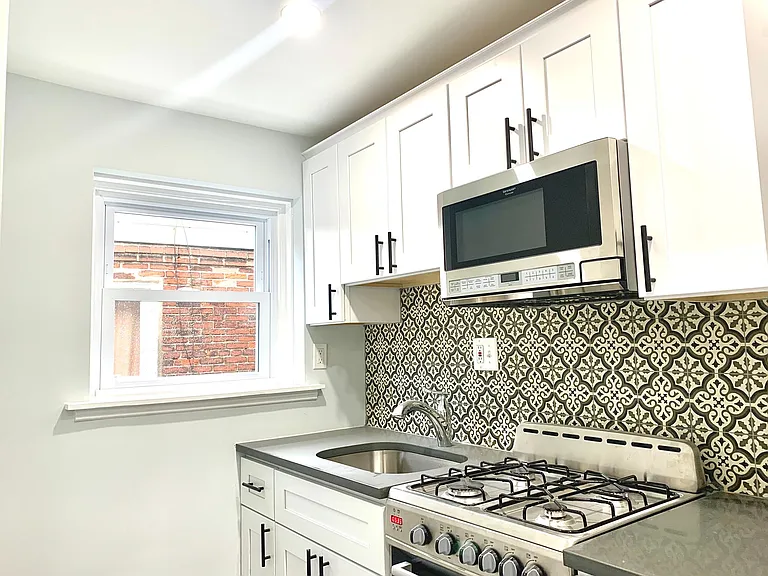 612 N 23rd St #3 — Photo 5