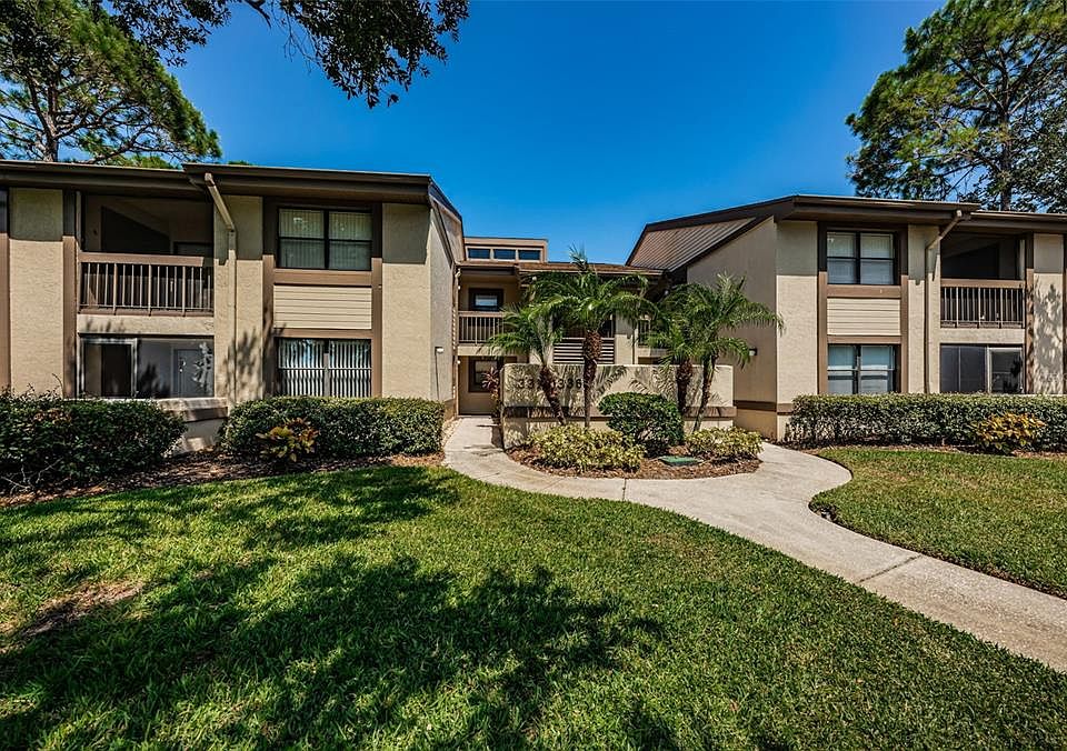 1st image of 335 WOODLAKE WYNDE #41