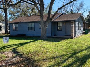 1102 E 2nd St, Sweeny, TX 77480