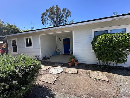 323 S Arboleda Rd Photo 1 323 S Arboleda Rd Photo 1