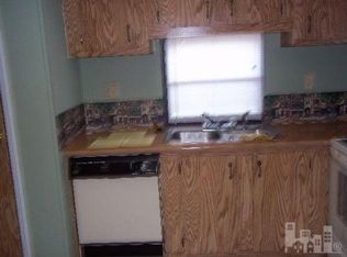 200 Cabin Ct, Hampstead, NC 28443