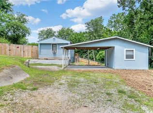 20865 Lakeshore Dr, Springdale, AR 72764