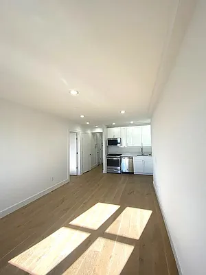 Rented by Daniel Gale Sotheby's International Realty | media 2