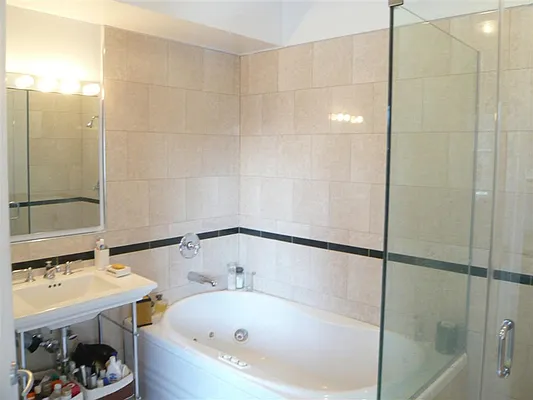 Rented by Sotheby's International Realty | media 37